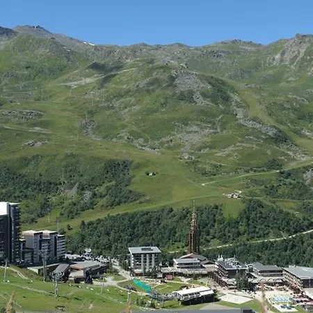 Fonctionnel Au Pied Des Pistes Avec Balcon - Fr-1-344-989 *
